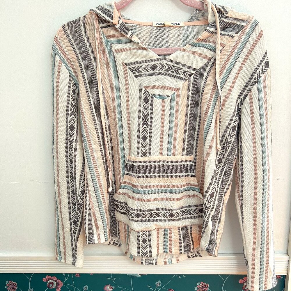 Boho multi-color lightweight sweatshirt Wallflower size Small